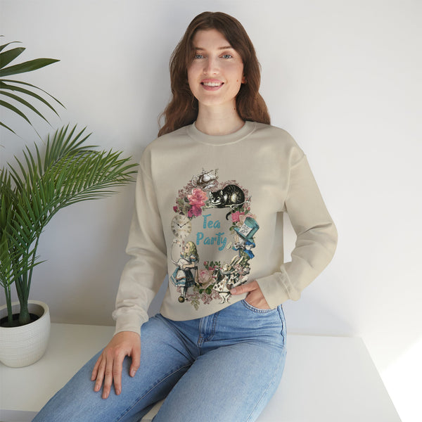 Alice’s Adventures in Wonderland Sweatshirt Vintage 1