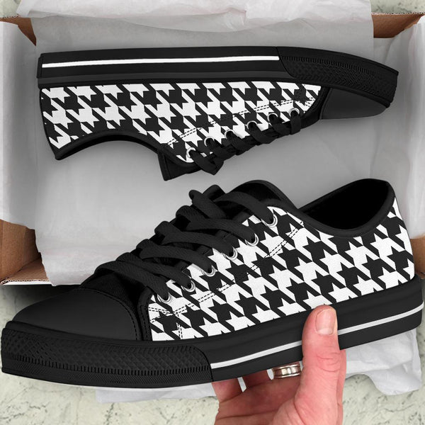 Custom Sneakers-Black and White Series 105 | ACES INFINITY