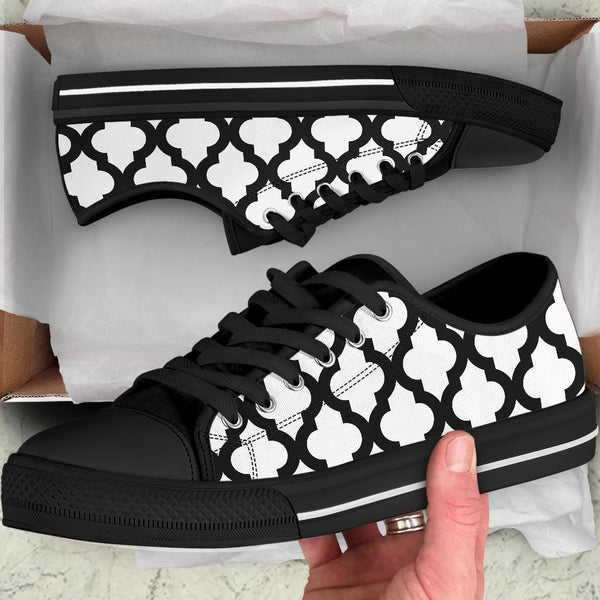 Custom Sneakers-Black and White Series 125 | ACES INFINITY